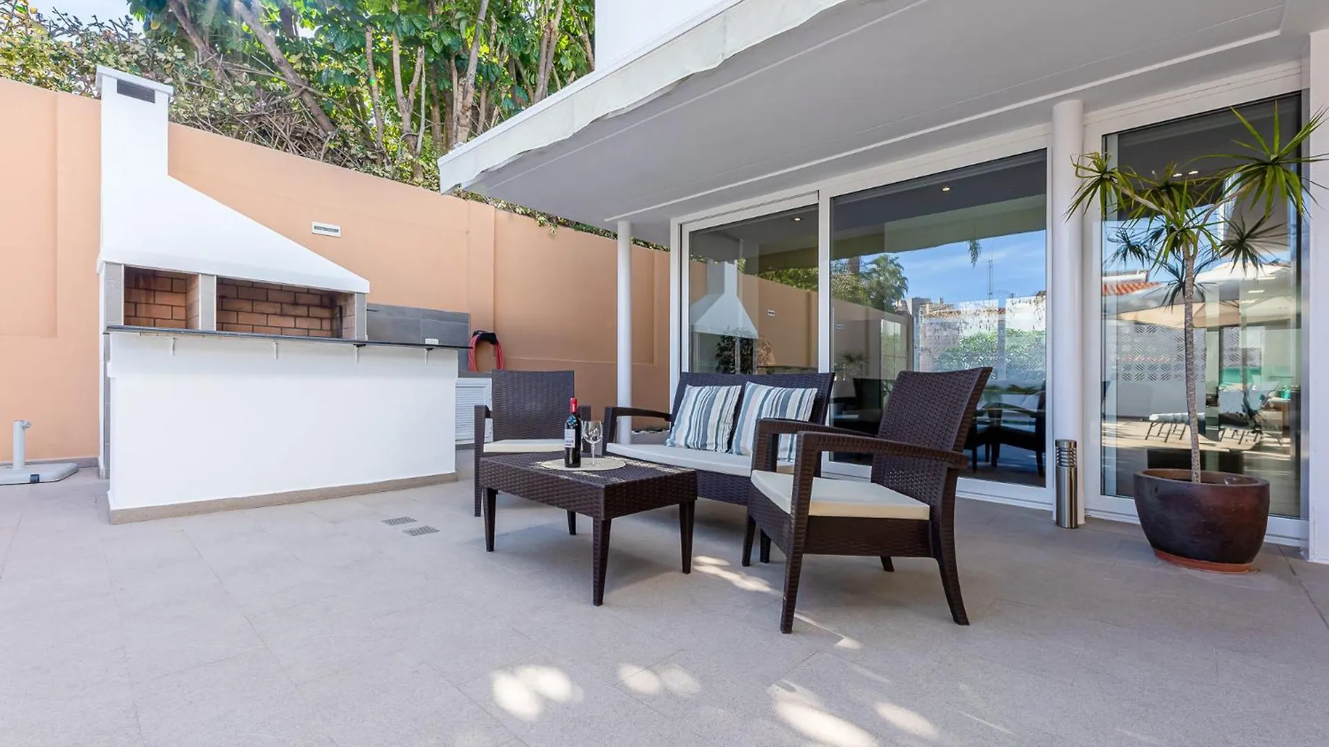 797 Holiday Rentals - Hermosa Villa En Playamar Torremolinos 0*,  Spain