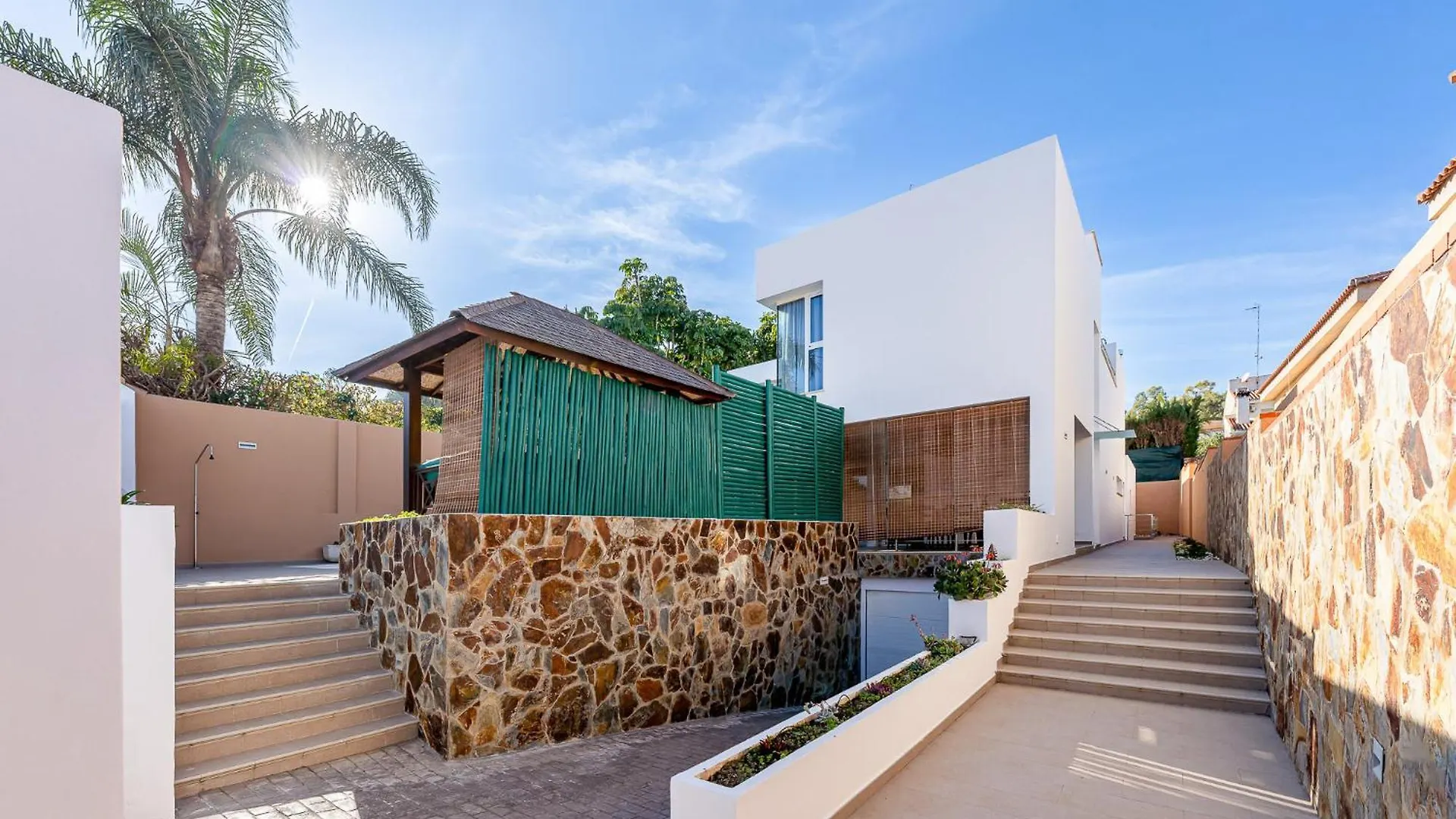 797 Holiday Rentals - Hermosa Villa En Playamar Torremolinos 0*,